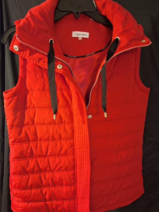 Calvin Klein Jackets & Blazers - *** 3 for $15*** Calvin Klein Women’s Red Quilted  Puffer Vest